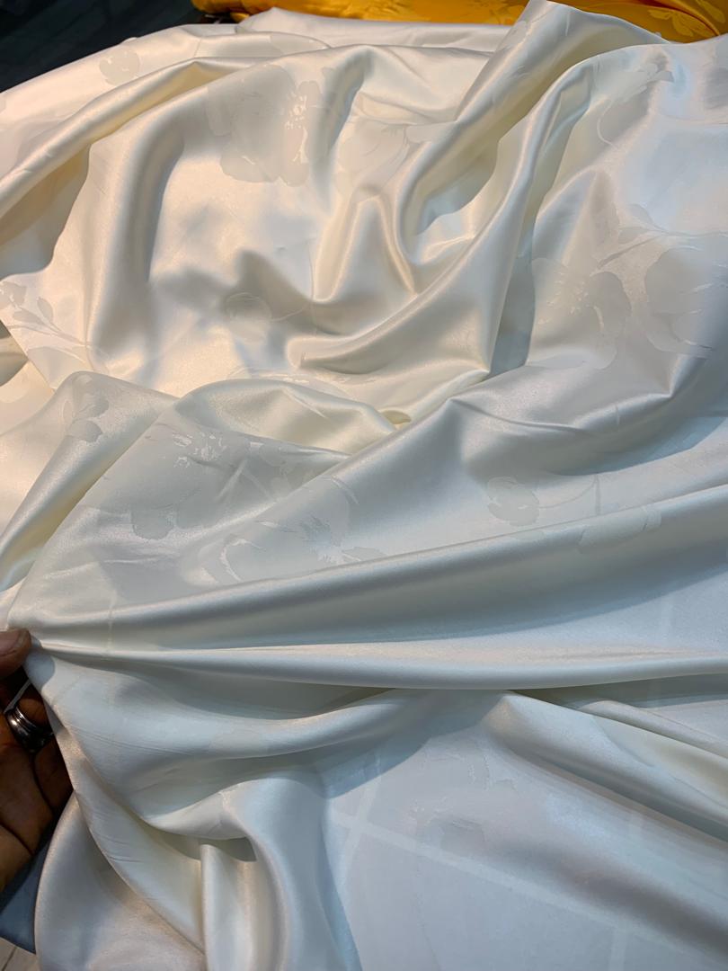 JACQUARD SILK-OFF WHITE  (MOQ 6YRDS ABOVE)