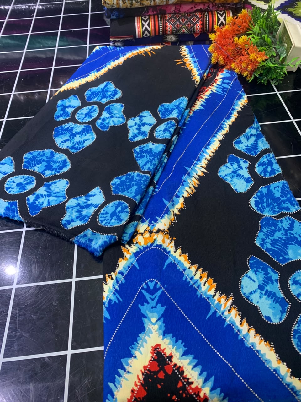 ASHABI SHIMMER CREPE ( MOQ 6 YARDS)