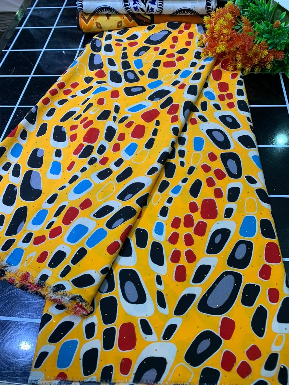 ARIA STONE CREPE-YELLOW