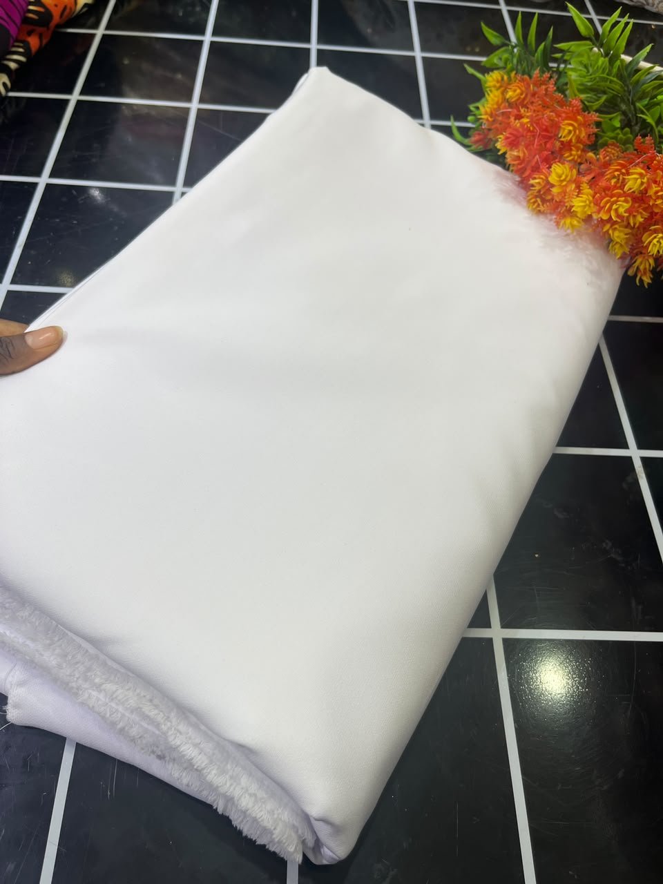 STOCK PLAIN CREPE (THICK TEXTURE)-WHITE