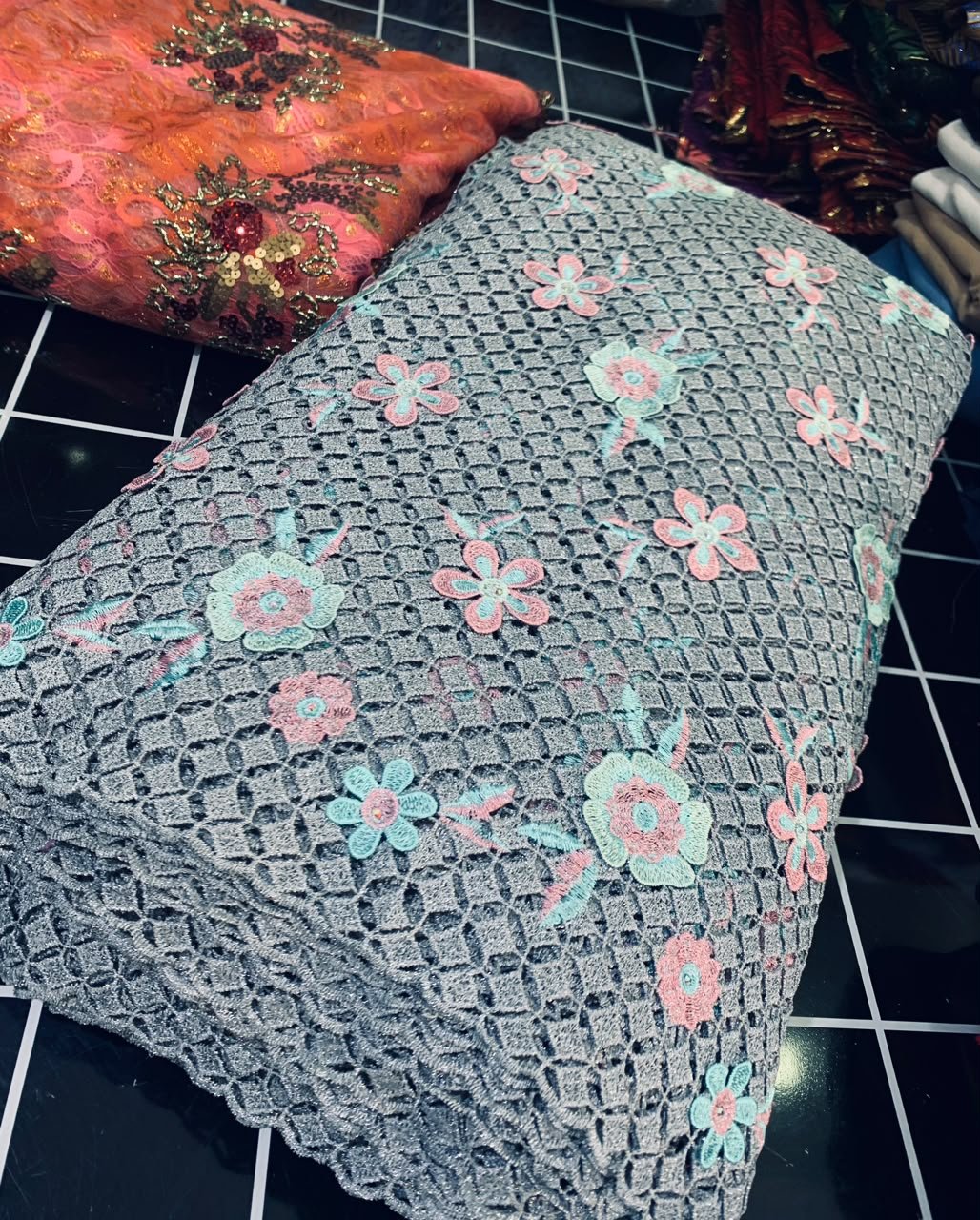 APPLIQUE LACE- SILVER