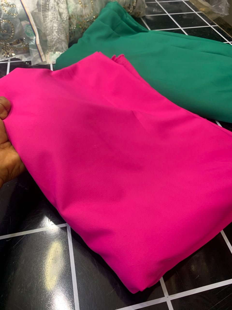 PLAIN CREPE (SOFT TEXTURE)-F.PINK