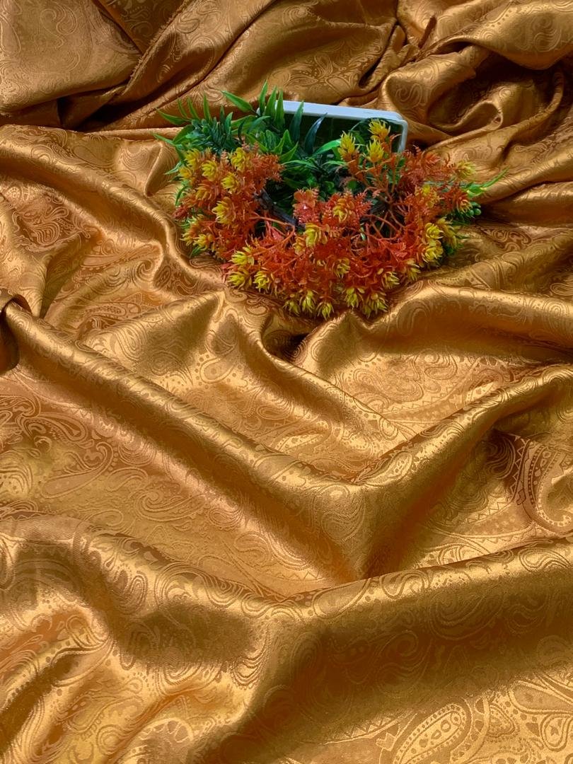 JACQUARD PAISLEY SILK - GOLD