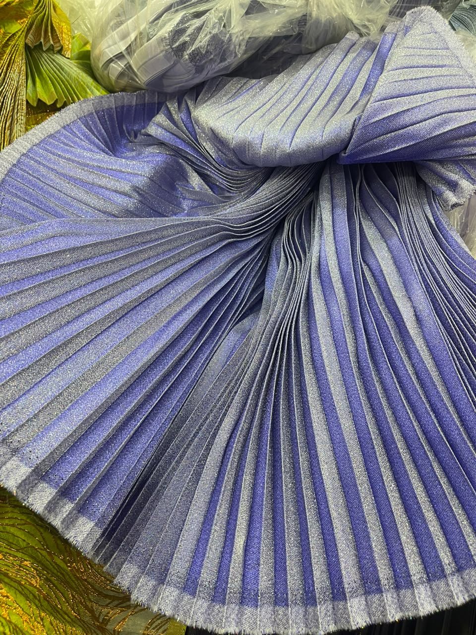 PLEATED DAMASK